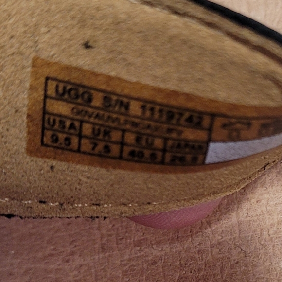 NWOB Uggs Platform Sandals Black sz 9.5 - Picture 5 of 5